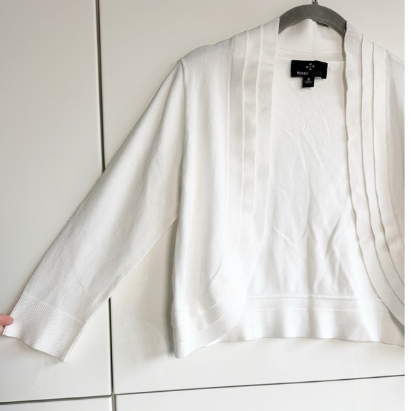 Ronnie Nicole White Cardigan 3/4 sleeves Size Small Lightweight - Picture 2 of 6